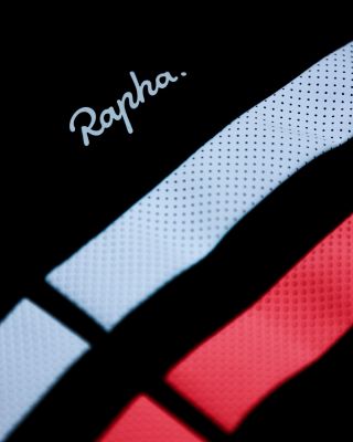 🧥 LETNÍ VÝPRODEJ OBLEČENÍ JE TU! ☀️ Oblékni se na kolo stylově a výhodně. Poslední kusy skladem⚠️ Kdo dřív přijde, ten líp...