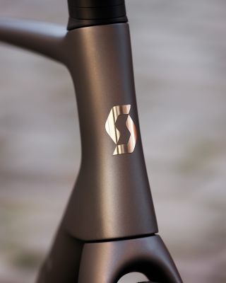 První zákazníci se dočkali! 🙌🏼 Modely 2026 už postupně dorážejí do prodejny a dneska se detailně podíváme na model Scott...